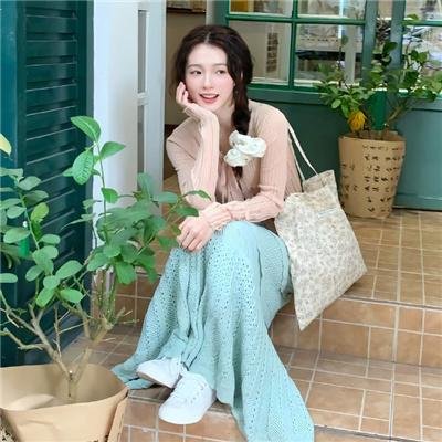 月亮不曾拥抱你